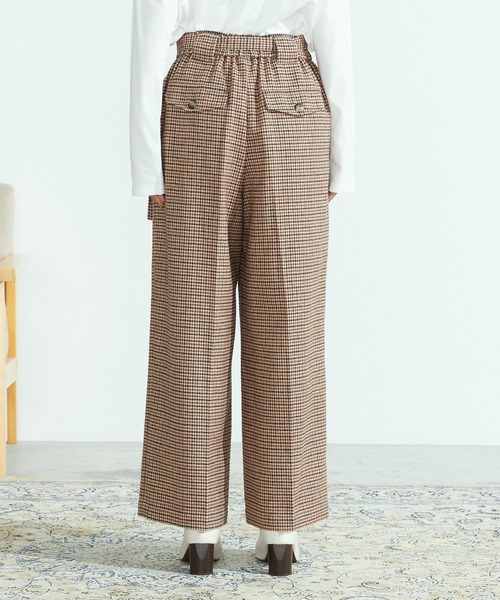 ONIGIRI(オニギリ)の「ベルト付き チェックパンツ(その他パンツ・レディース・ベージュ/グレー・SMALL/MEDIUM/LARGE)」の9枚目の写真