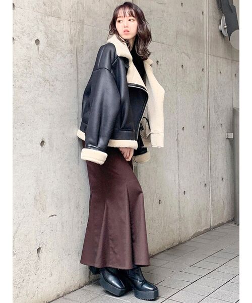 dazzlin(ダズリン)の「ハイウエストアソートナロースカートⅢ(スカート・レディース・ダークブラウン/ブラウン/ベージュ・SMALL/MEDIUM/LARGE)」の5枚目の写真