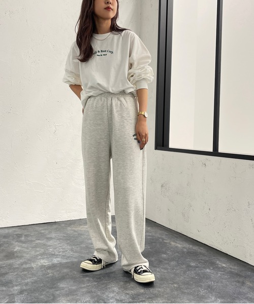 apres jour mignon(アプレジュールミニョン)の「アソートデザインロンT【ZOZOTOWN限定アイテム】(Tシャツ/カットソー・レディース・その他/ブラック/ベージュ系その他2/ホワイト系その他/ベージュ系その他/グリーン/オフホワイト/ブラック系その他/ナチュラル/ネイビー・フリー/X-LARGE)」の22枚目の写真