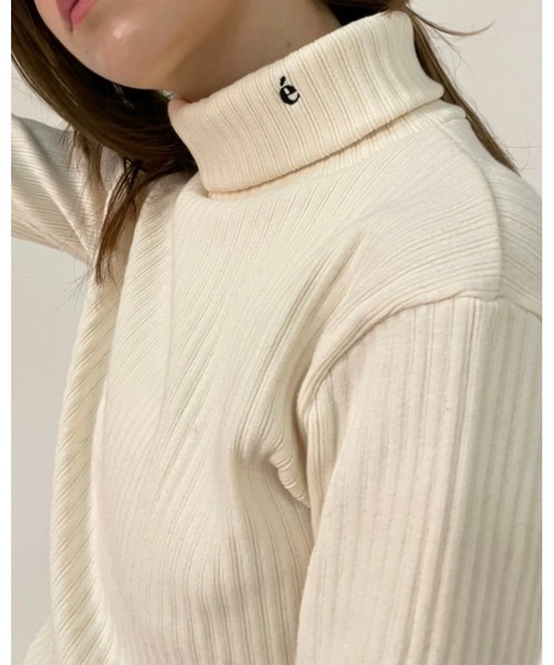 epine（エピヌ）の「e embroidery rib knit high neck（Tシャツ/カットソー・レディース・ホワイト/ブラック/ピンク/ブルー/グレー・FREE）」の18枚目の写真