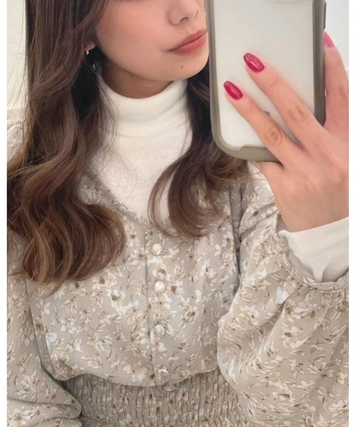 INGNI（イング）の「カットタートル／トップス（Tシャツ/カットソー・レディース・ブラック/オフホワイト/グリーン/その他/オレンジ/グリーン系/ピンク・M）」の2枚目の写真