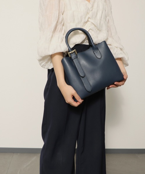 MAISON BREEZE(メゾンブリーズ)の「【MAISON BREEZE】ユーティリティPUレザーハンドバッグ KNF(ハンドバッグ・レディース・ブラック/ネイビー・FREE)」の10枚目の写真