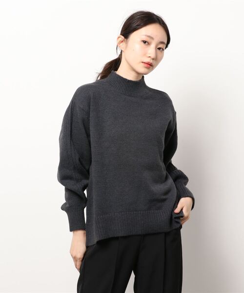 earth music&ecology(アースミュージックアンドエコロジー)の「バックスリットチュニック*(ニット/セーター・レディース・チャコールグレー/ブルー/アイボリー・FREE)」の6枚目の写真