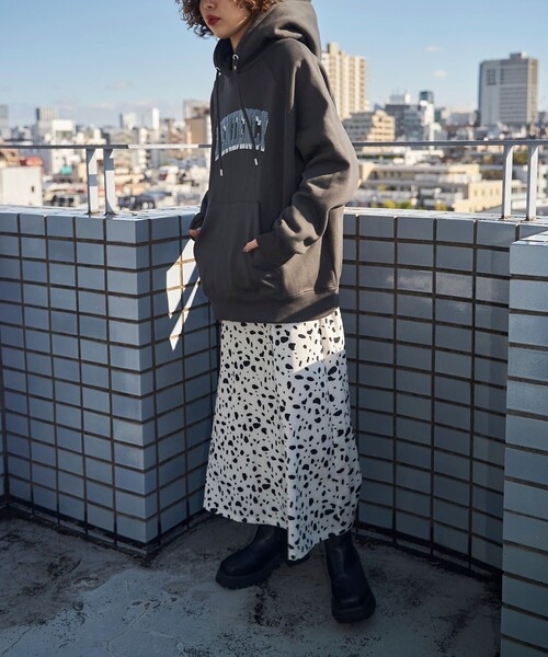 PUBLUX（パブリュクス）の「▽【PUBLUX/パブリュクス】 サガラ刺繍フーディースウェットパーカー（パーカー・レディース・アイボリー/スミクロ/グレー/グリーン・ﾌﾘ-）」の8枚目の写真