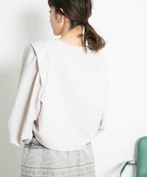 KBF（ケイビーエフ）の「ボリュームスリーブライトブルゾン（ブルゾン・レディース・アイボリー/ライトカーキ/ブルー系その他・ONE）」の8枚目の写真