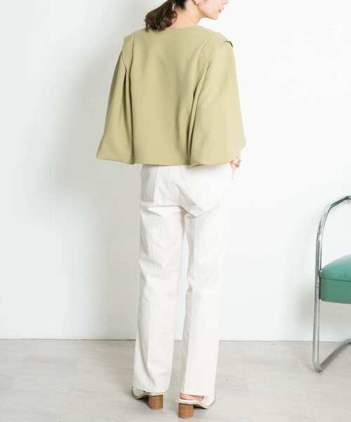 KBF（ケイビーエフ）の「ボリュームスリーブライトブルゾン（ブルゾン・レディース・アイボリー/ライトカーキ/ブルー系その他・ONE）」の21枚目の写真