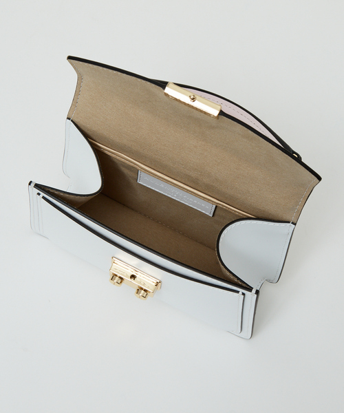 AULENTTI(オウレンティ)の「AULENTTI ミニスクエアバッグ(ショルダーバッグ・レディース・ネイビー/ホワイト/ブラック・フリー)」の15枚目の写真