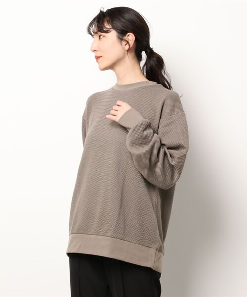 Bling Leads(ブリングリーズ)の「【Bl】【Bling Leads】ワッフル クルーネックカットソー(Tシャツ/カットソー・レディース・モカ/ブラック/グレイッシュベージュ・LARGE/MEDIUM/X-LARGE)」の3枚目の写真