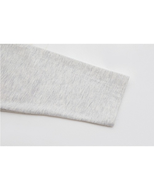 muahmuah(ムーアムーア)の「A'GEM/9 × .kom『muah muah/ムーアムーア』MUAH GRAPHIC CROP LONG SLEEVE T-SHIRT/ブランドロゴグラフィック クロップド丈 ロングスリーブカットソー(Tシャツ/カットソー・レディース・アイボリー/ブラック/ライトグレー・FREE)」の20枚目の写真