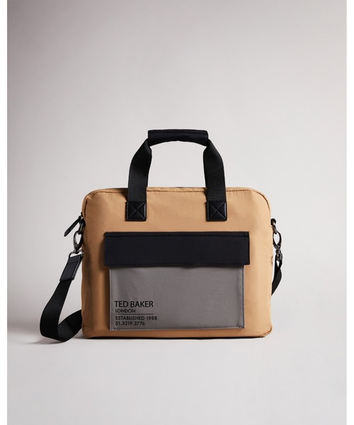 Ted Baker(テッドベーカー)の「FREDS カラーブロック ドキュメント バッグ (ナイロン素材)(ビジネスバッグ・メンズ・カーキ/タン・O/S)」の1枚目の写真