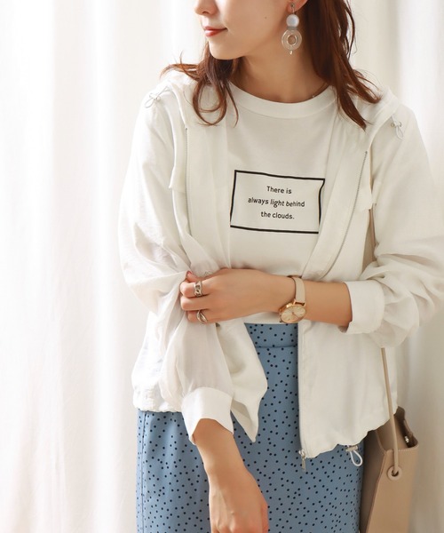 libelle more（リベル モア）の「シアーマウンテンパーカー　フード付きブルゾン（マウンテンパーカー・レディース・ベージュ/ライトカーキ/ブラック/ライラック/オフホワイト・M/L）」の2枚目の写真