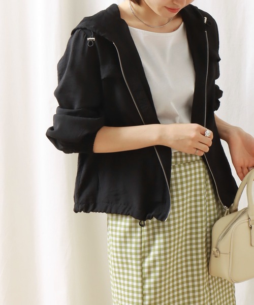 libelle more（リベル モア）の「シアーマウンテンパーカー　フード付きブルゾン（マウンテンパーカー・レディース・ベージュ/ライトカーキ/ブラック/ライラック/オフホワイト・M/L）」の3枚目の写真