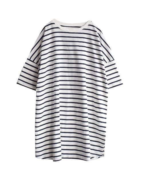 e-zakkamania stores(イーザッカマニアストアーズ)の「ボーダー柄 ワイドチュニックTEE(Tシャツ/カットソー・レディース・ブラック/グレイッシュベージュ/オフホワイト・M)」の4枚目の写真