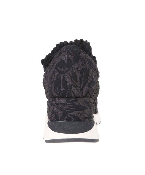 merry jenny（メリージェニー）の「ジャガードフリルバンドスニーカー（スニーカー・レディース・アイボリー/ブラック・SMALL/MEDIUM/LARGE）」の5枚目の写真