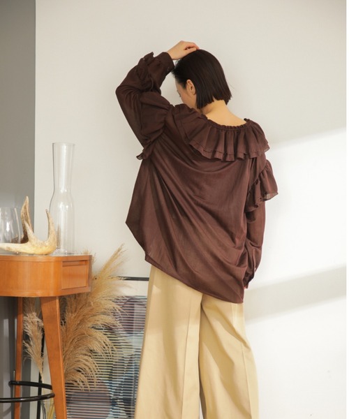 mici（ミチ）の「(mici)フリルシャツ（シャツ/ブラウス・レディース・ブラウン/オレンジ/ブラック・ONE SIZE/FREE）」の11枚目の写真