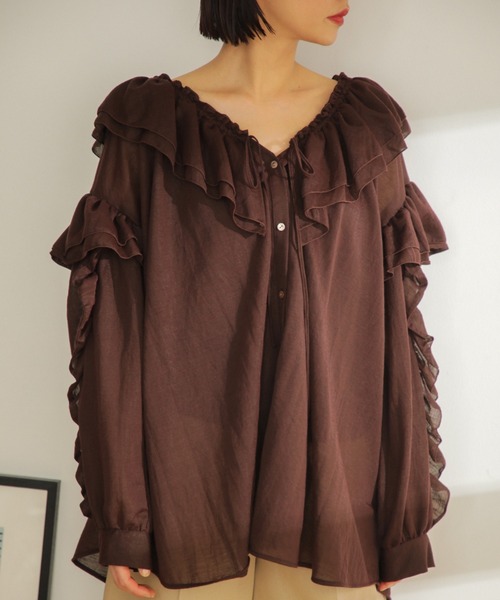 mici（ミチ）の「(mici)フリルシャツ（シャツ/ブラウス・レディース・ブラウン/オレンジ/ブラック・ONE SIZE/FREE）」の5枚目の写真