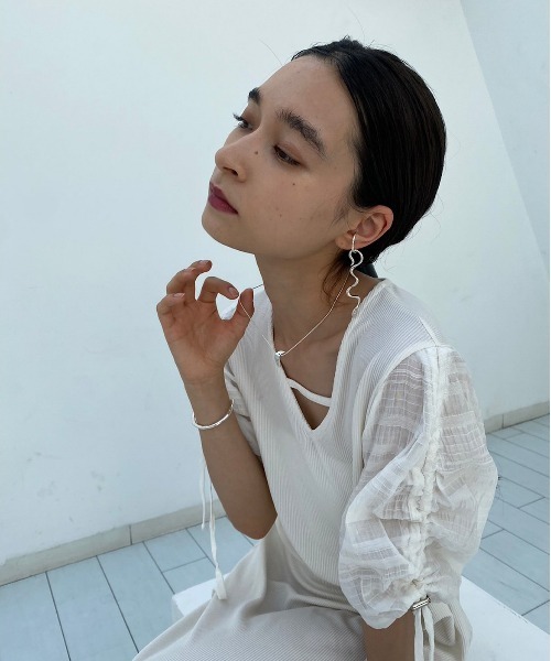 SYKIA（シキア）の「Ancient Snake Earcuff（イヤーカフ・レディース・シルバー/ゴールド・FREE）」の6枚目の写真