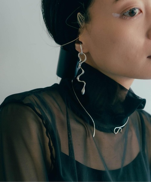 SYKIA（シキア）の「Ancient Snake Earcuff（イヤーカフ・レディース・シルバー/ゴールド・FREE）」の7枚目の写真