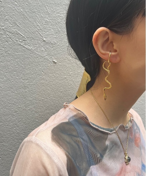 SYKIA（シキア）の「Ancient Snake Earcuff（イヤーカフ・レディース・シルバー/ゴールド・FREE）」の14枚目の写真