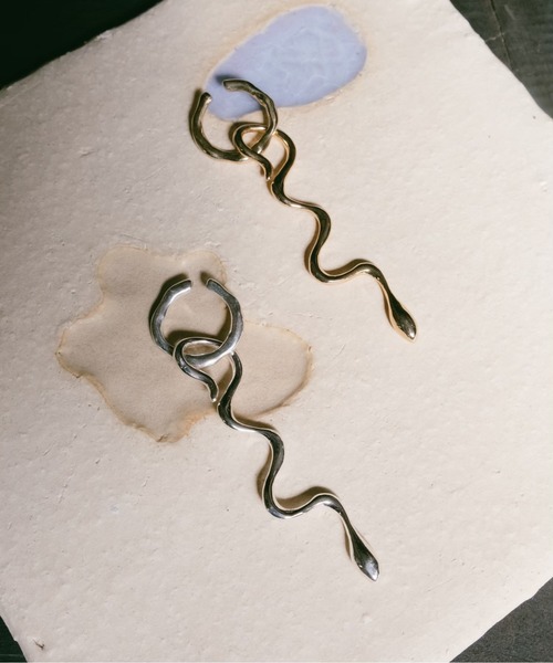 SYKIA（シキア）の「Ancient Snake Earcuff（イヤーカフ・レディース・シルバー/ゴールド・FREE）」の19枚目の写真