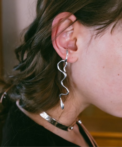 SYKIA（シキア）の「Ancient Snake Earcuff（イヤーカフ・レディース・シルバー/ゴールド・FREE）」の21枚目の写真