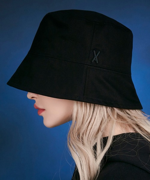 VARZAR（バザール）の「【VARZAR】 Stud Drop Over Fit Bucket Hat / スタッズ ドロップ オーバーフィット バケットハット（ハット・レディース・ホワイト/ブラック/グレー/ブルー/グリーン・FREE）」の3枚目の写真