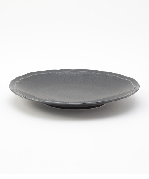 212 KITCHEN STORE(トゥワントゥキッチンストア)の「梨花 プレート 24cm マットBK(食器・レディース・その他・00)」の3枚目の写真