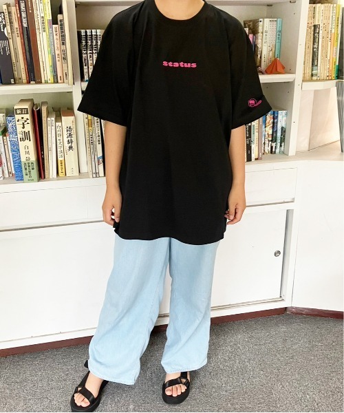 STATUS(ステイタス)の「韓国 ファッション ストリート ブランド LITTLE LOGO TEE メンズ レディース ユニセックス(Tシャツ/カットソー・メンズ・ホワイト系その他/ブラック系その他/ホワイト系その他2/ブラック系その他2・LARGE/X-LARGE/MEDIUM)」の11枚目の写真