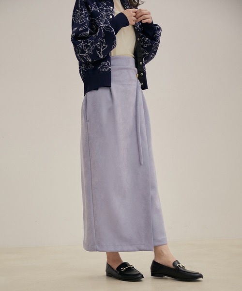 VIS(ビス)の「エコスエードラップ調Iラインスカート【sustainable】(スカート・レディース・パープル系その他2/キナリ/ダークブラウン・L/M/S)」の6枚目の写真