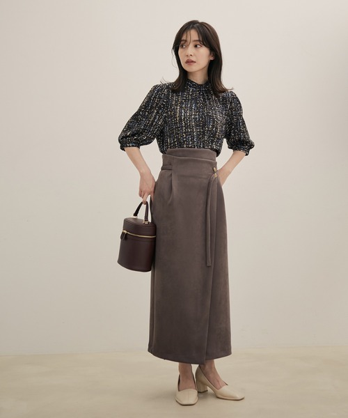 VIS(ビス)の「エコスエードラップ調Iラインスカート【sustainable】(スカート・レディース・パープル系その他2/キナリ/ダークブラウン・L/M/S)」の5枚目の写真