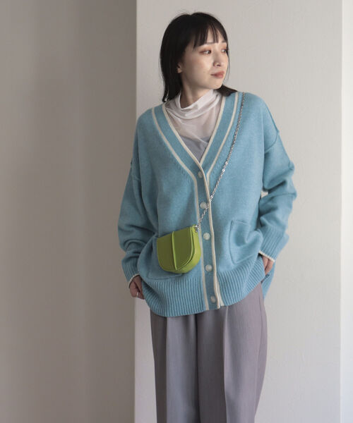 fredy emue（フレディエミュ）の「チェーンミニポシェット（ショルダーバッグ・レディース・ピンク/ブラック/オフホワイト/イエロー/ライトグリーン・FREE）」の11枚目の写真