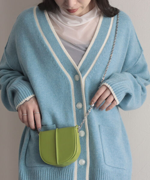 fredy emue（フレディエミュ）の「チェーンミニポシェット（ショルダーバッグ・レディース・ピンク/ブラック/オフホワイト/イエロー/ライトグリーン・FREE）」の12枚目の写真