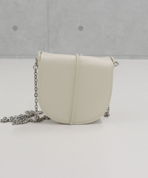 fredy emue（フレディエミュ）の「チェーンミニポシェット（ショルダーバッグ・レディース・ピンク/ブラック/オフホワイト/イエロー/ライトグリーン・FREE）」の15枚目の写真