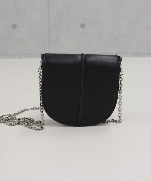 fredy emue（フレディエミュ）の「チェーンミニポシェット（ショルダーバッグ・レディース・ピンク/ブラック/オフホワイト/イエロー/ライトグリーン・FREE）」の18枚目の写真