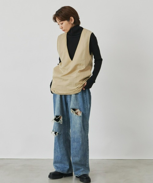 Auntie Rosa Holiday（アンティローザホリデー）の「ナイロン深Vベスト（ベスト・レディース・ブラック/ベージュ/カーキ・FREE）」の12枚目の写真