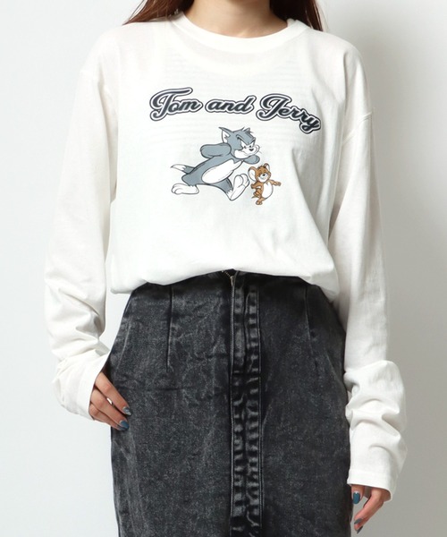 Tom&Jerry(トムアンドジェリー)の「Tom&Jerry/トム&ジェリー キャラクタープリントロンT(Tシャツ/カットソー・メンズ・ネイビー/グレー/オフホワイト/スミクロ・M/L)」の5枚目の写真