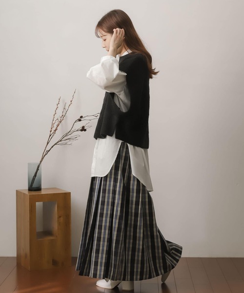 SENSE OF PLACE by URBAN RESEARCH（センスオブプレイスバイアーバンリサーチ）の「アルパカライクケーブルニットベスト（ベスト・レディース・ブラック/ブラウン/アイボリー・ONE）」の6枚目の写真