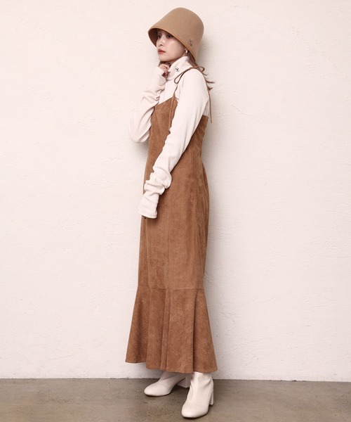 one after another NICE CLAUP（ワンアフターアナザーナイスクラップ）の「NCロゴ刺繍入りクローシュハット（ハット・レディース・アイボリー/ブラック/キャメル・FREE）」の9枚目の写真