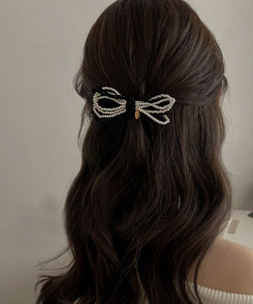 VIBGYOR Women(ヴィブジョー ウィメン)の「【resonance】パール&リボン バレッタ(バレッタ/ヘアクリップ・レディース・ブラック・FREE)」の7枚目の写真