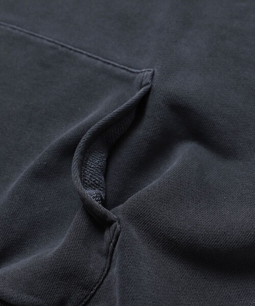 FREAK'S STORE（フリークスストア）の「FREAK'S STORE/フリークスストア HEAVY WEIGHT PIGMENT PIGMENT HOODY/フードパーカー（パーカー・メンズ・チャコール/ネイビー・SMALL/MEDIUM/LARGE）」の7枚目の写真