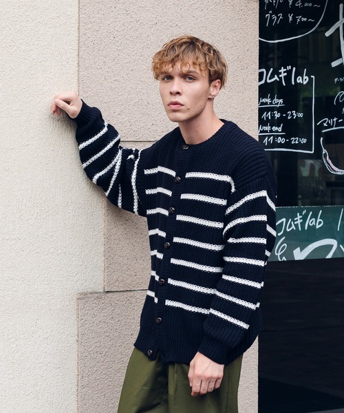 ONCILY(オンシェリー)の「BORDER KNIT CARDIGAN / ボーダーニットカーディガン(カーディガン/ボレロ・メンズ・ネイビー/オフホワイト・MEDIUM/LARGE)」の7枚目の写真