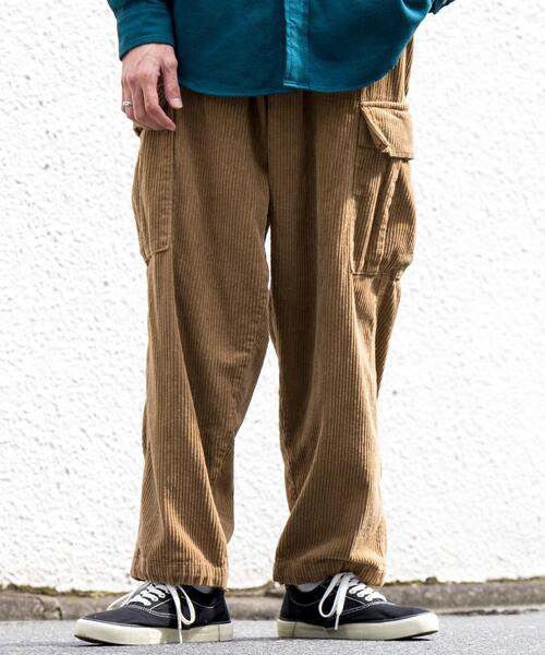 coen（コーエン）の「コーデュロイ6ポケットカーゴパンツ（カーゴパンツ・メンズ・ブラック/ベージュ・S/M/L/XL）」の2枚目の写真
