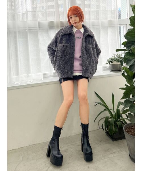 EMODA（エモダ）の「マークロゴオーバーニット（ニット/セーター・レディース・ホワイト/ブラック/ピンク/ブルー・FREE）」の7枚目の写真