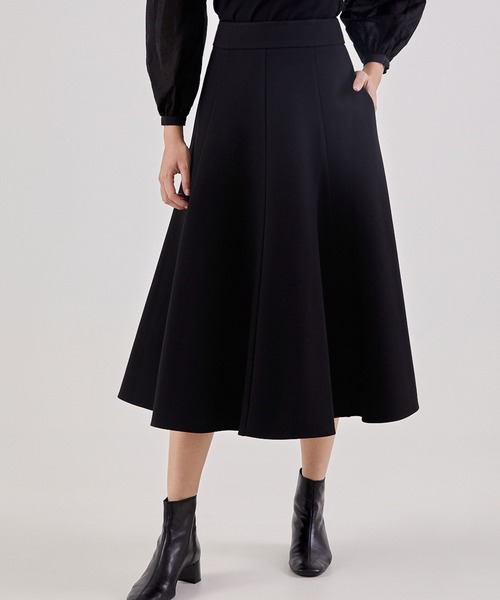 Love,Bonito(ラブボニート)の「ギャビー パネル フレアスカート(スカート・レディース・カーキ系/ブラック・SMALL/MEDIUM/LARGE/X-SMALL)」の2枚目の写真