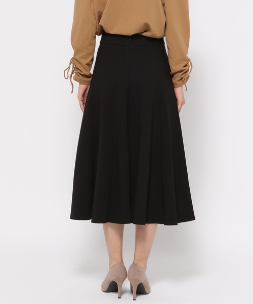 Love,Bonito(ラブボニート)の「ギャビー パネル フレアスカート(スカート・レディース・カーキ系/ブラック・SMALL/MEDIUM/LARGE/X-SMALL)」の8枚目の写真