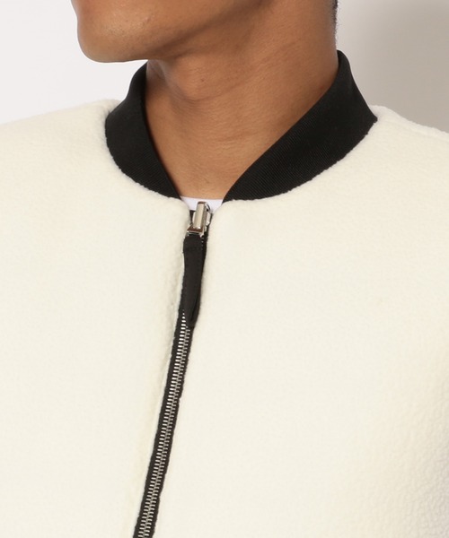 DUVETICA(デュベティカ)の「DUVETICA/デュベティカ/CAPRAIA-VEST(ダウンベスト・メンズ・ホワイト/ブラック・46/48/50)」の20枚目の写真