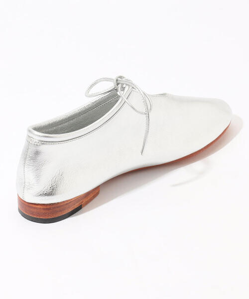 TOMORROWLAND (トゥモローランド)の「Martiniano BOOTIE メタリックフラットシューズ(その他シューズ・レディース・シルバー系その他・37)」の5枚目の写真