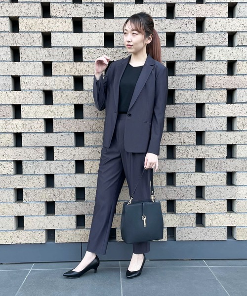 MONO COMME CA(モノコムサ)の「ロゴプレート 2wayミニバッグ(ハンドバッグ・レディース・ライトグレー/ブラック/グレイッシュベージュ・FREE)」の17枚目の写真