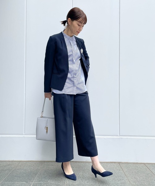 MONO COMME CA(モノコムサ)の「ロゴプレート 2wayミニバッグ(ハンドバッグ・レディース・ライトグレー/ブラック/グレイッシュベージュ・FREE)」の18枚目の写真