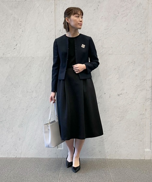 MONO COMME CA(モノコムサ)の「ロゴプレート 2wayミニバッグ(ハンドバッグ・レディース・ライトグレー/ブラック/グレイッシュベージュ・FREE)」の19枚目の写真
